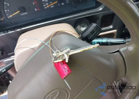 1996 Toyota Tacoma Xtracab из США, поврежденный, VIN 4TAWN72N1TZ127543